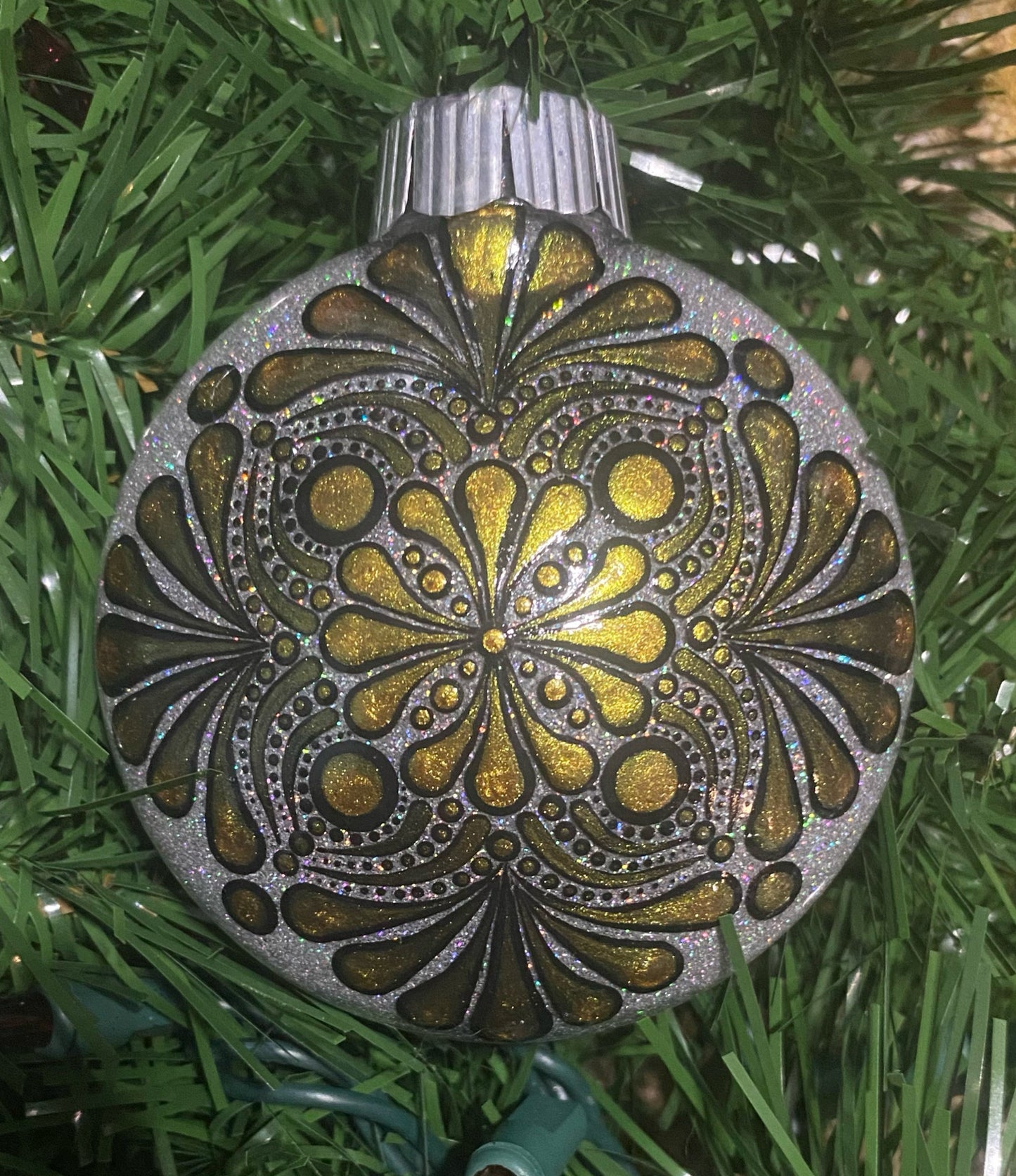 3" Green to Gold Color Shift Glitter Ornament