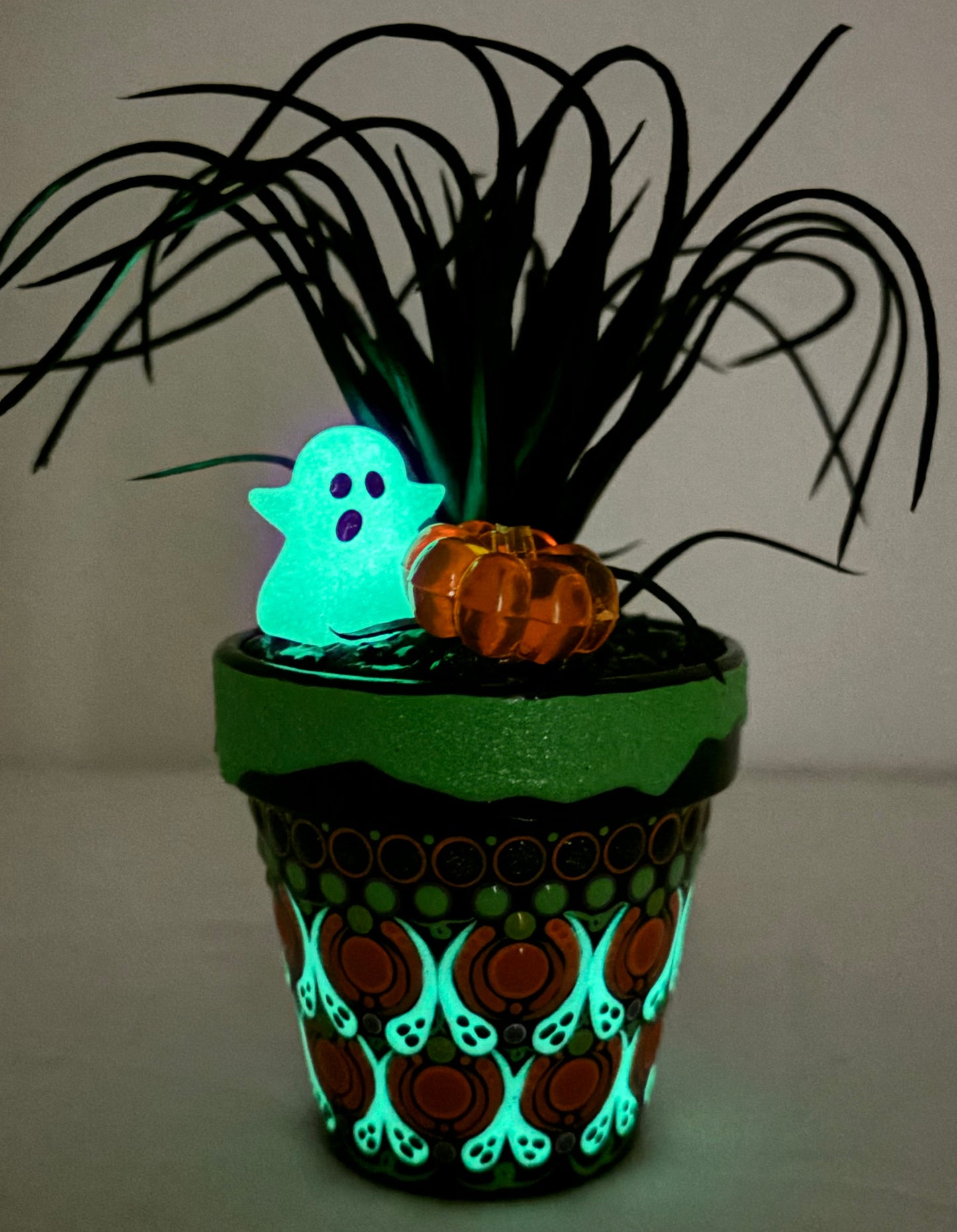 Glow-in-the-Dark Halloween Floral Pots